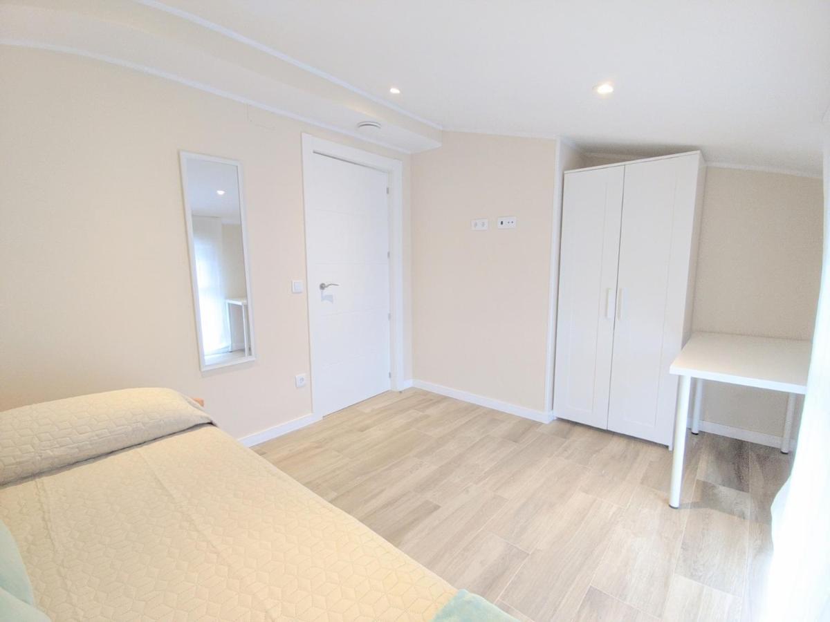 Apartamentos Baldenora Лянес Екстериор снимка
