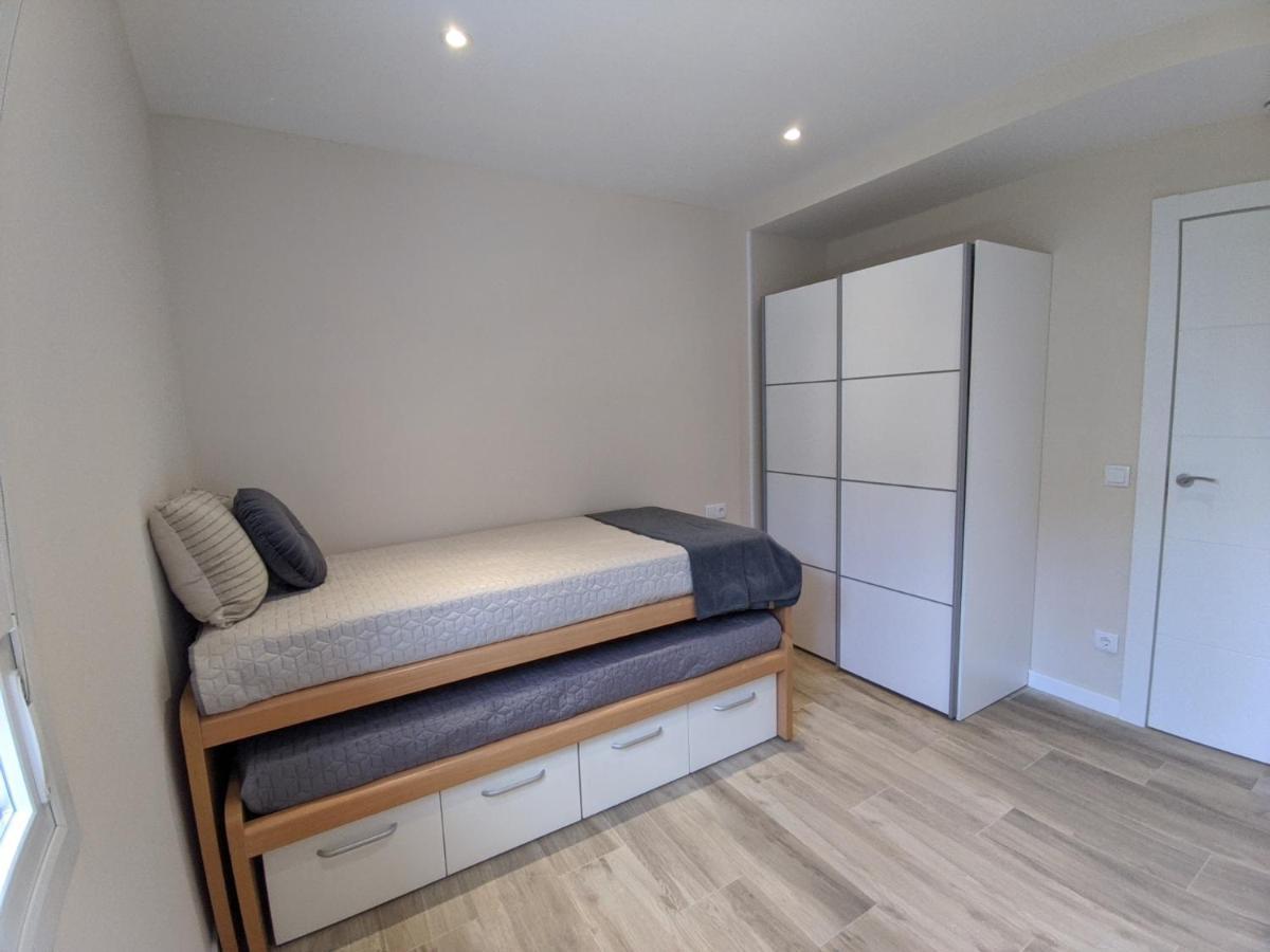 Apartamentos Baldenora Лянес Екстериор снимка