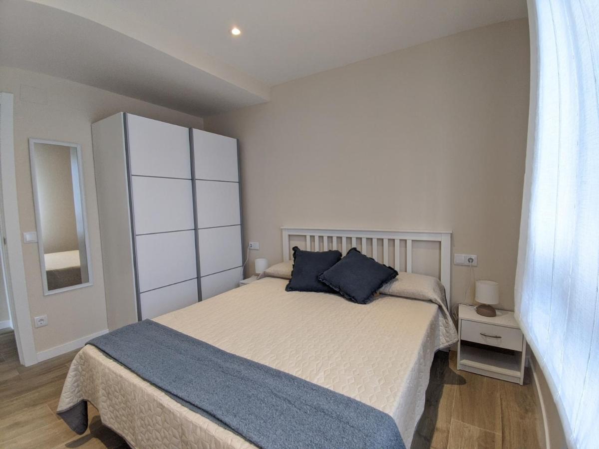 Apartamentos Baldenora Лянес Екстериор снимка